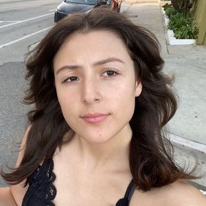 Meet your Posher, Kassandra